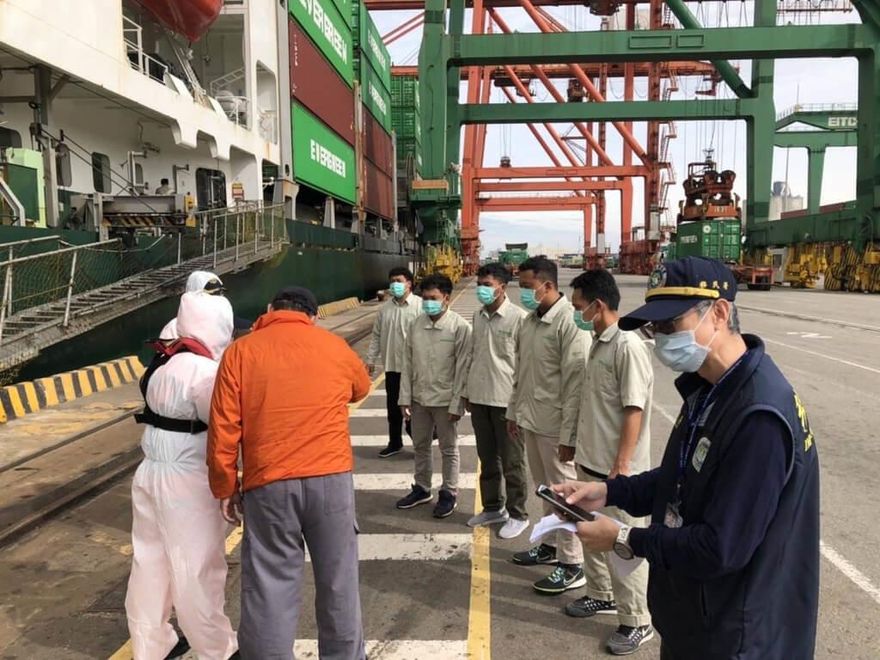 貨輪沉沒…5人獲救、12人下落不明！搜救進度曝光