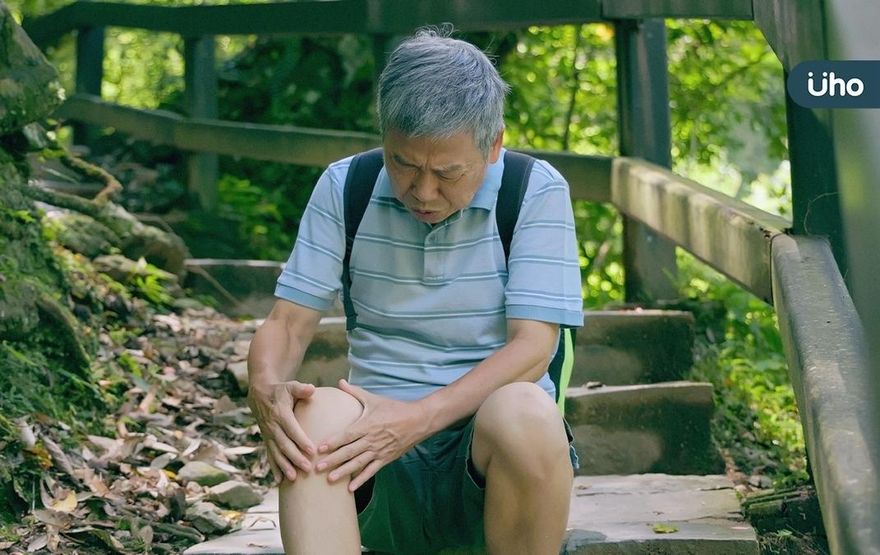 運動讓膝蓋疼痛？中醫：重點在先熱身，針灸「4穴位」疏通經絡