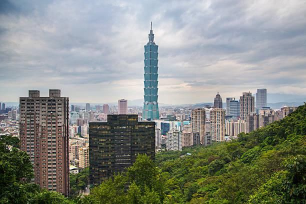 今晨15.5°C！4縣市大雨特報　明太陽露臉1天…周末東北季風接力報到