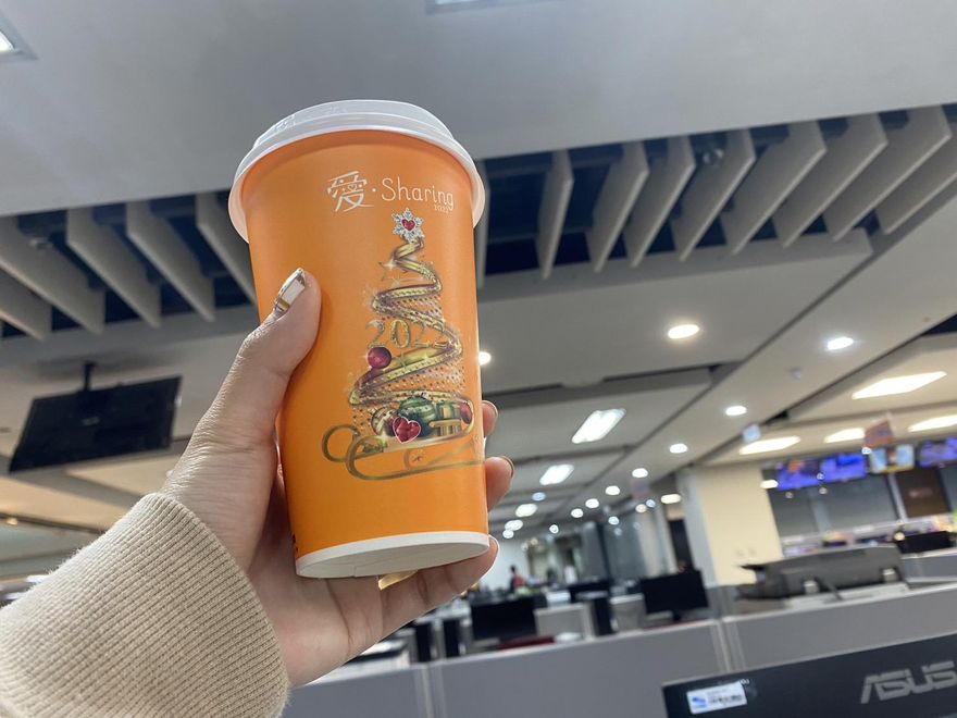 僅限明天！補班哀怨超商飲品溫暖你　茶飲「買7送7」咖啡最低28元