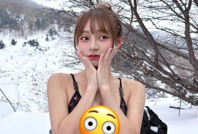林襄解放大冰奶！赴日雪地只穿比基尼　親揭「胸下刺青消失」原因