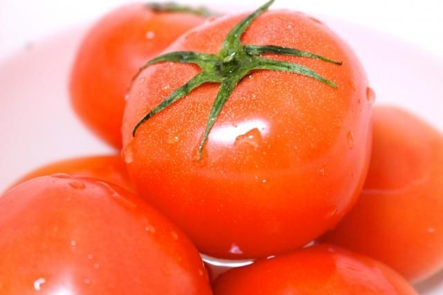 多吃罹癌率降4成！番茄「生吃、熟食」差很大　配1物效果佳
