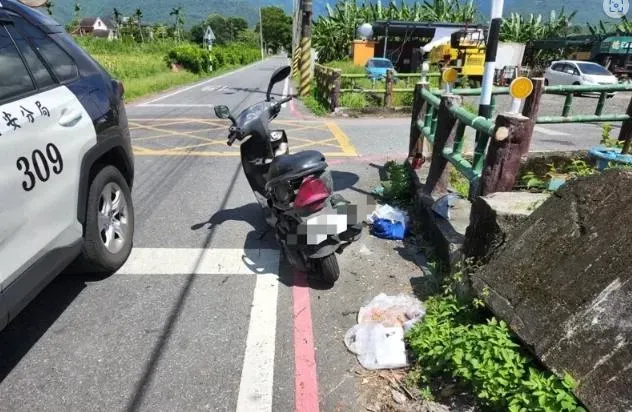 警車行經路口竟未減速！撞上8旬阿嬤騎士釀死亡車禍　開車員警被送辦