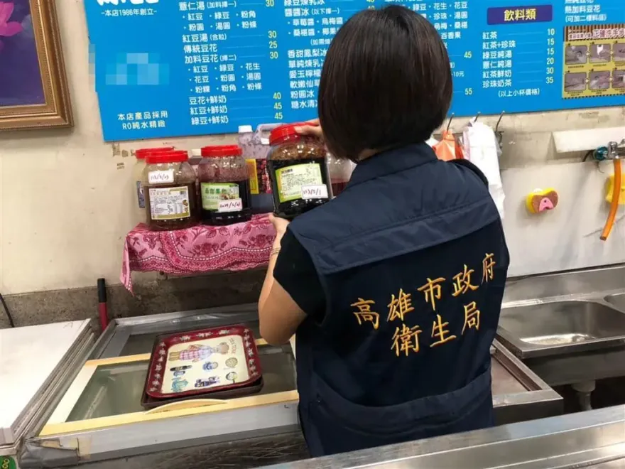 影／高雄知名冰店爆23人食物中毒！老闆回應：我也拉肚子　衛生局重罰並勒令停業