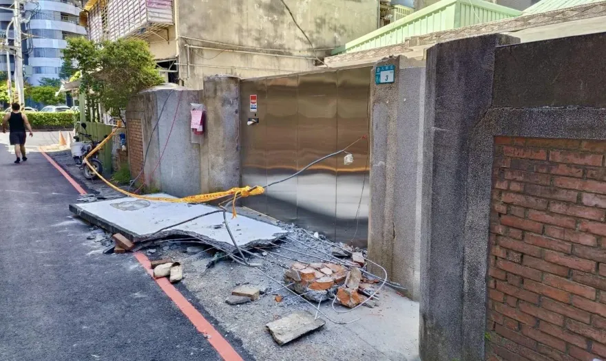 快訊/新北新店工安意外　水泥屋簷崩塌壓傷工人送醫不治