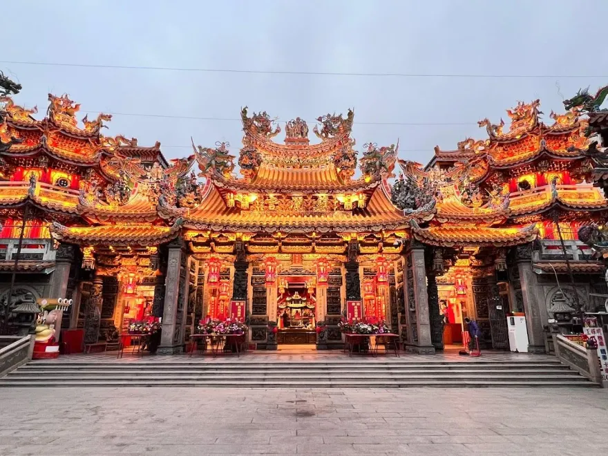 有求必應/全台最多人追的「女神」在大甲鎮瀾宮　除夕搶頭香送金媽祖