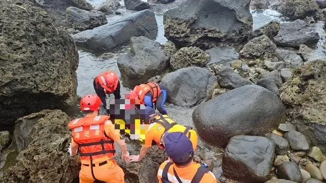 快訊/花蓮石梯坪驚見女浮屍！全身浮腫「年紀無法判斷」　穿著特徵曝光