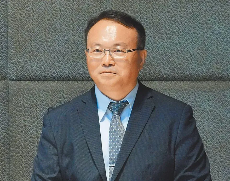 影/NCC前委員蕭祈宏淪詐團門神  鄭麗文轟囂張無恥：政府就是詐騙集團