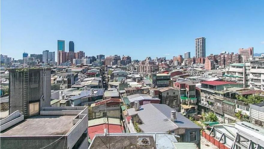 央行：房市降溫　信用資源仍過度流向不動產