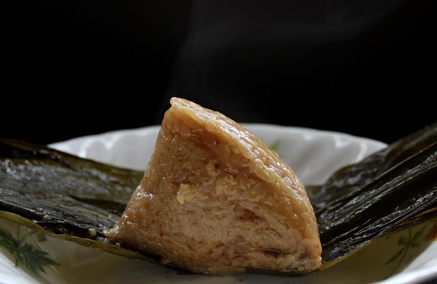 北部粽是3D油飯？他神回南部粽是「固態粥」網笑翻