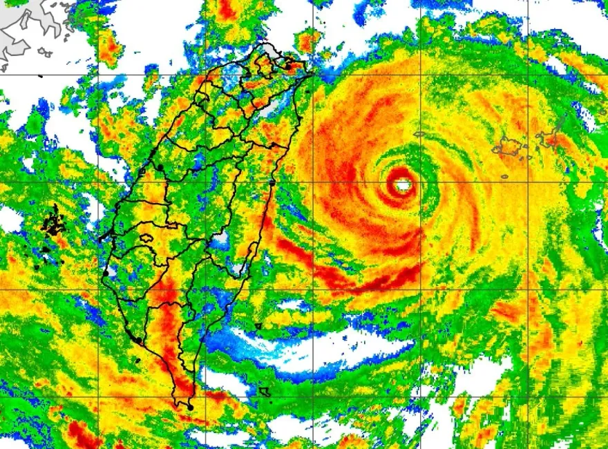 風雨都驚人！CNN：登陸台灣時將是「超級颱風」等級　示警「花蓮」很危險