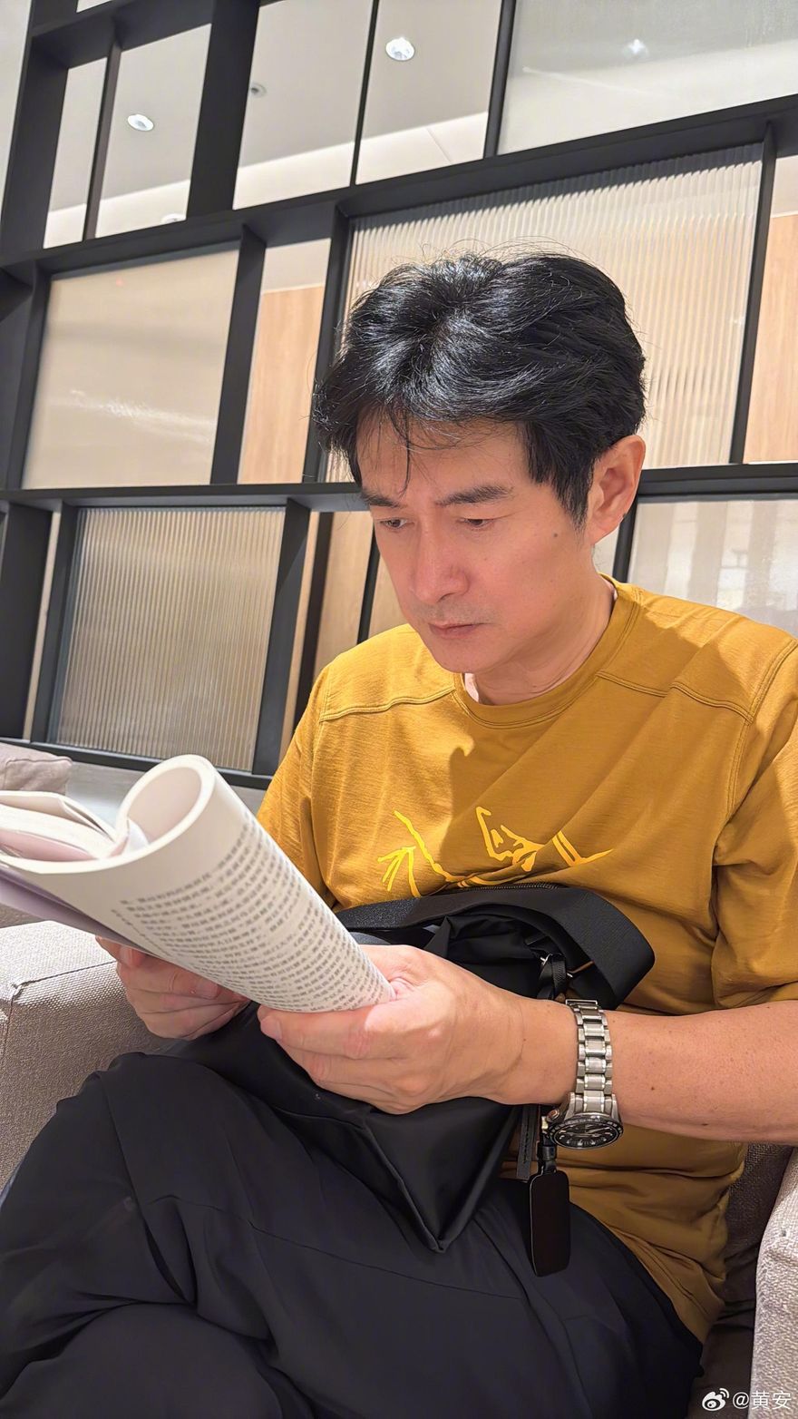 瘋傳終身禁回台！黃安無預警宣布出家　62歲老態曝光