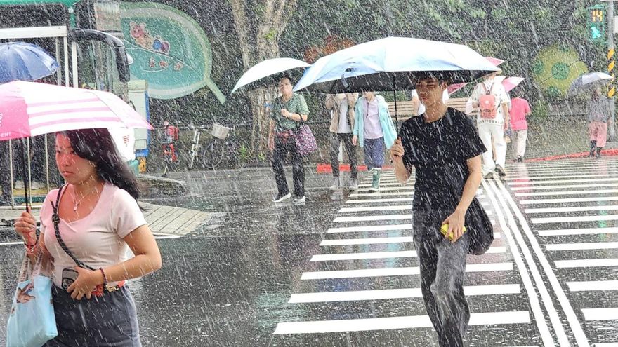 午後雨彈來了！宜蘭、花蓮山區大雨特報　一路炸到晚上