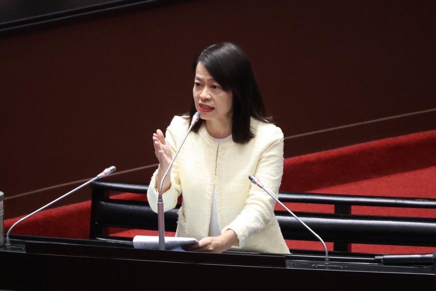 詐騙、司法不公、清廉惡化…許宇甄：賴清德就職周年成績死當