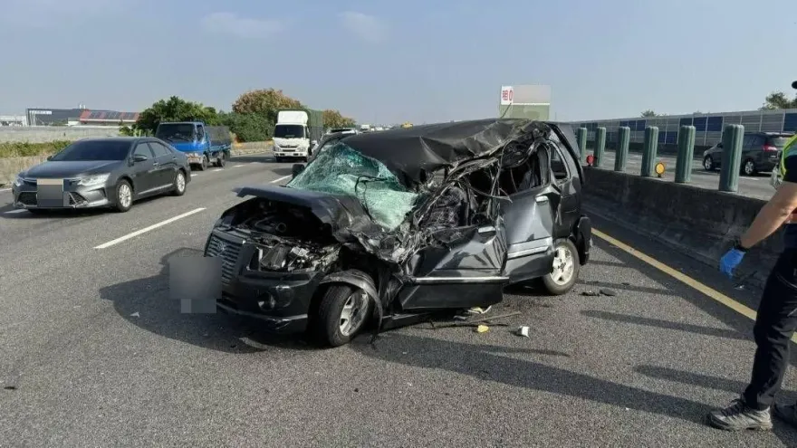 影/彰化國道血滴子奪命！北向輪胎噴飛南向　52歲男氣管遭剁破亡