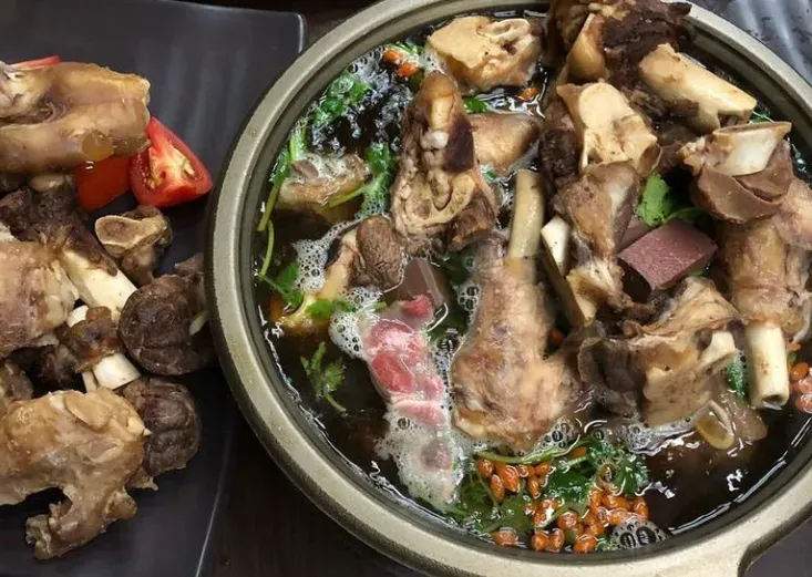 新店「羴大王養生自助吃到飽羊肉爐」驚傳永久歇業！　老饕淚：又一家好店收了