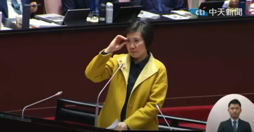 除舊汰欣失敗！徐欣瑩罷免案二階連署壓線送件未達門檻