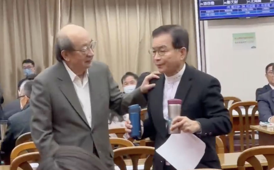 是誰愚蠢到極點？柯建銘推估7/26罷免投票忘記這件事了