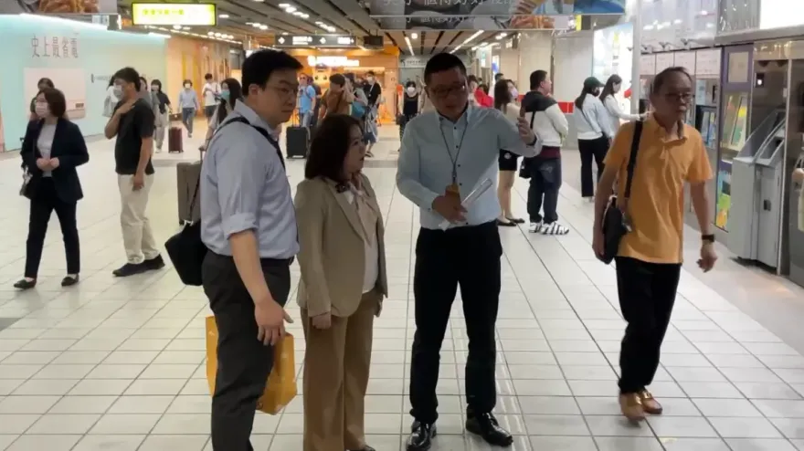 影/被砸飯糰店參觀商店街　高捷公司：將提供優惠方案