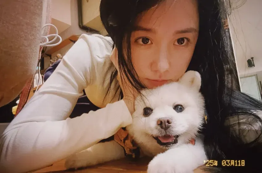 邵雨薇悲曝愛犬驟逝！趕回台火化：以後沒人管我很不習慣