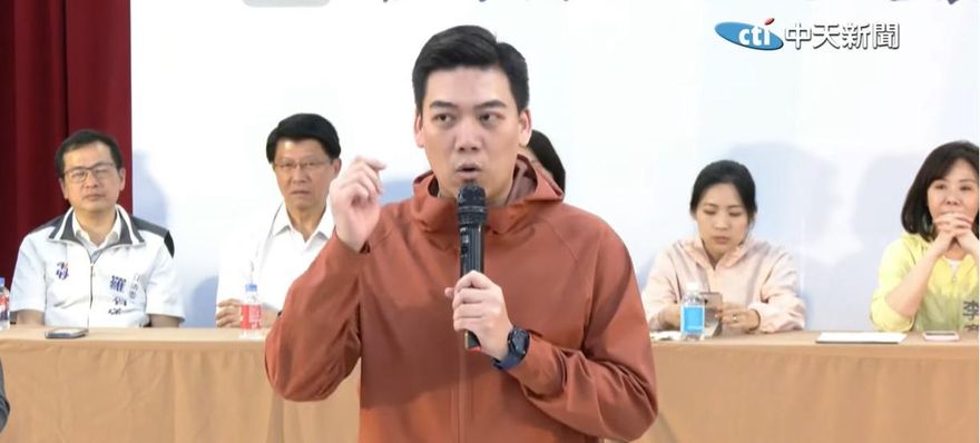 傳白營招手「考慮加入民眾黨」　賴苡任：除非國民黨開除我