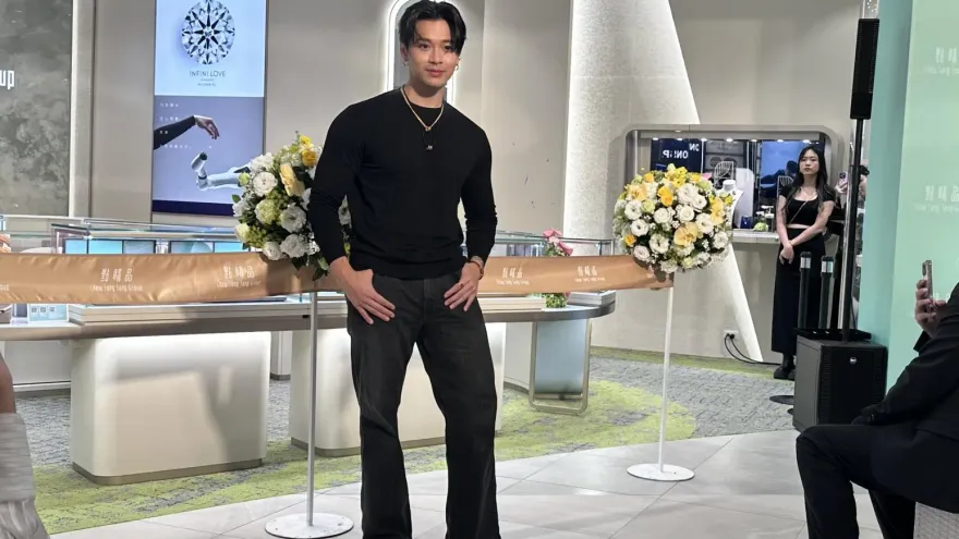 高爾宣變「曬娃魔人」寵妻預算無上限 　甜讚芮德「滿分媽媽」