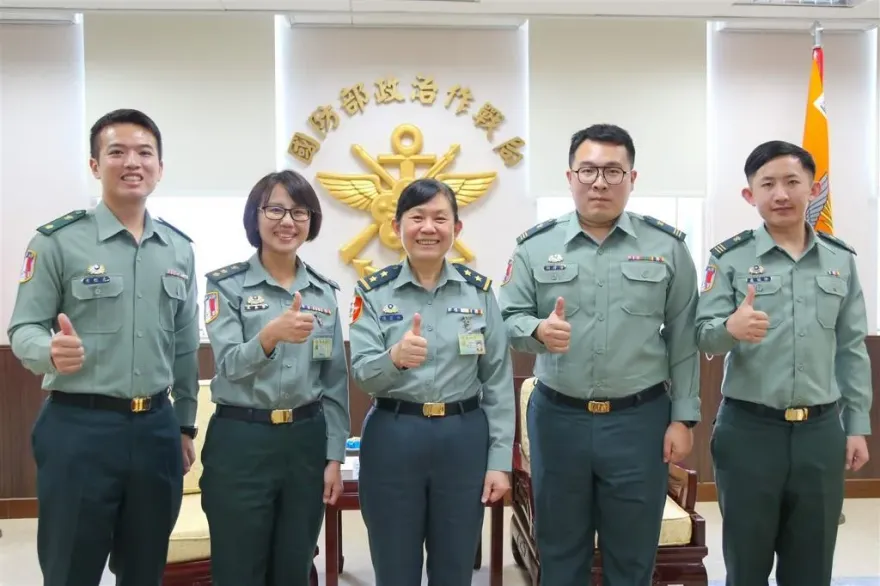 政戰局長陳育琳接見社工師獲照人員　肯定國軍心輔量能