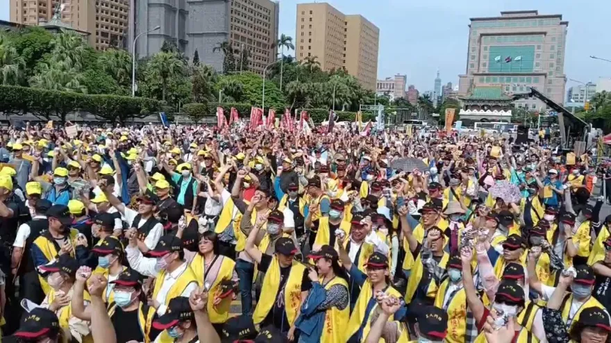 影/五一勞工大遊行集結凱道　提反霸凌、降工時7大訴求