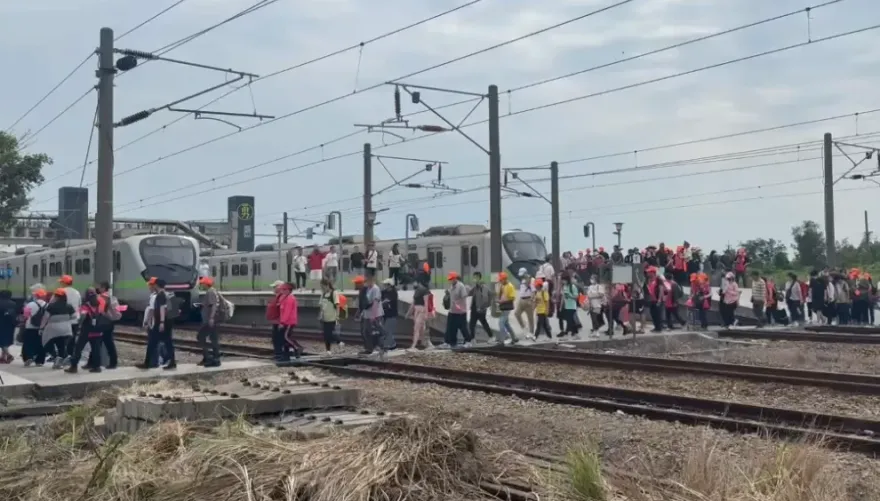 媽祖「紀念車票」免費發放！白沙屯車站外送5000份平安守