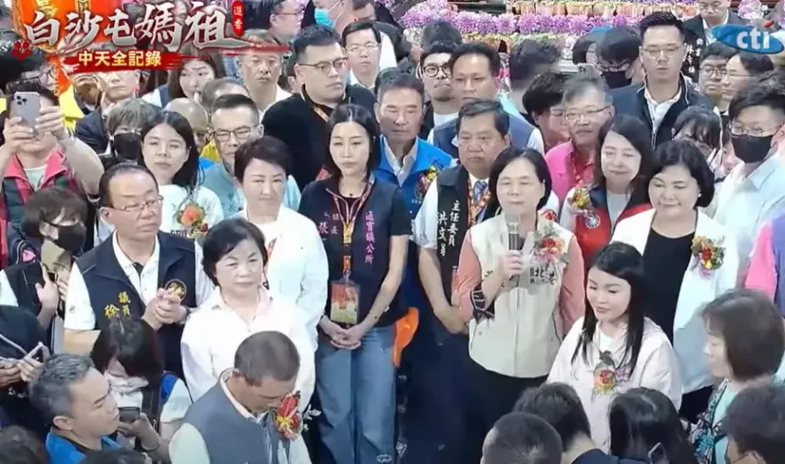 白沙屯媽祖深夜起駕！盧秀燕：盼媽祖出巡順利保佑地方無災