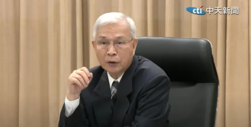 匯率波動太大楊金龍狂結巴！　律師爆真相：根本不能承認