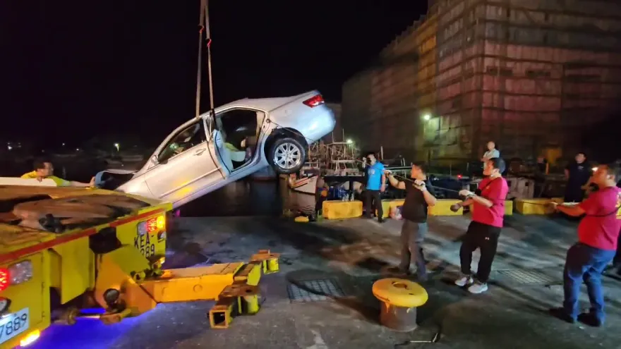 影/八斗子漁港「轎車高速衝落海」！駕駛慘死、身分被查出