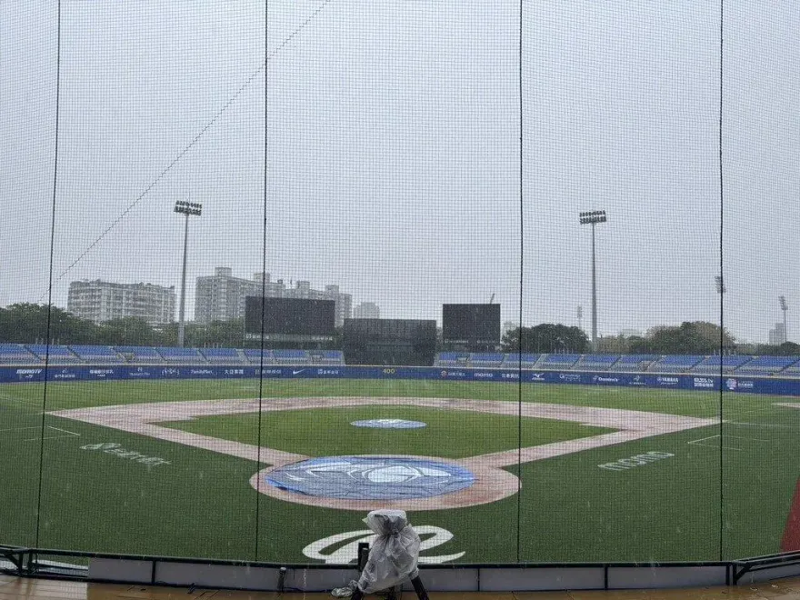 大雨狂炸！中職新莊戰宣布延賽　富邦悍將前進花蓮拚止敗