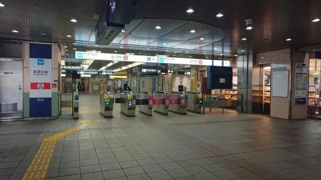 東京地鐵隨機砍人是預謀？日警：嫌犯「半小時前」就進票口