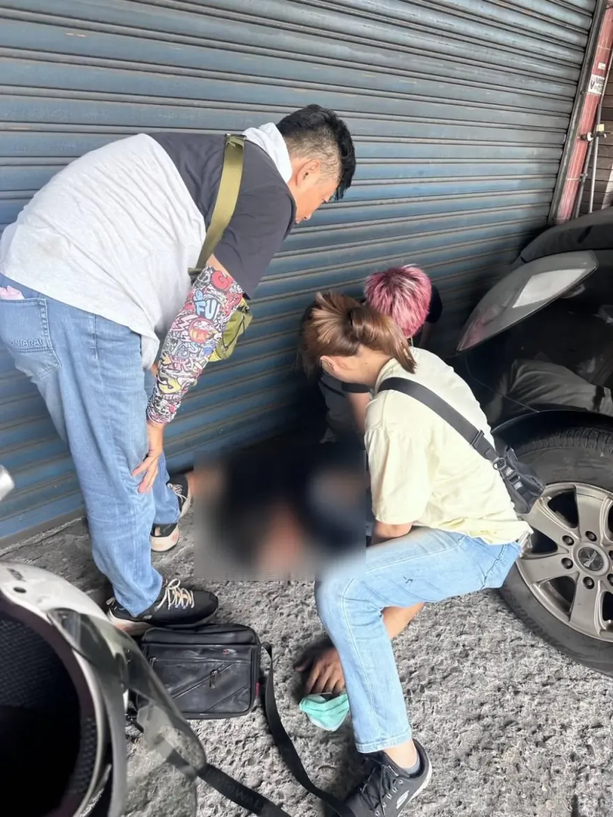 宛如警匪片情節！　2歹徒闖高雄工廠「持槍抵頭劫車」逃亡