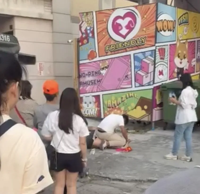 影/發結緣品爆衝突直擊！白沙屯媽祖男信眾遭壓地狂扁