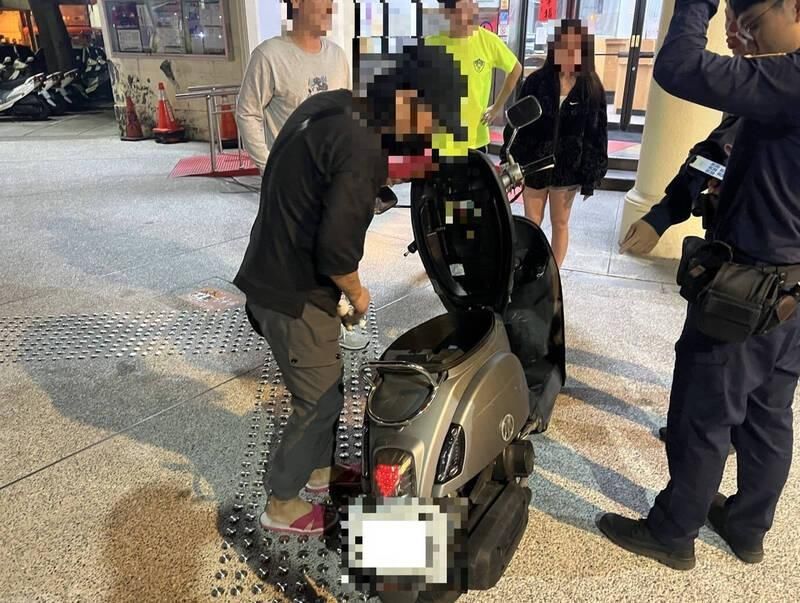 婦人機車「神秘失蹤」　竟是男子誤騎釀烏龍