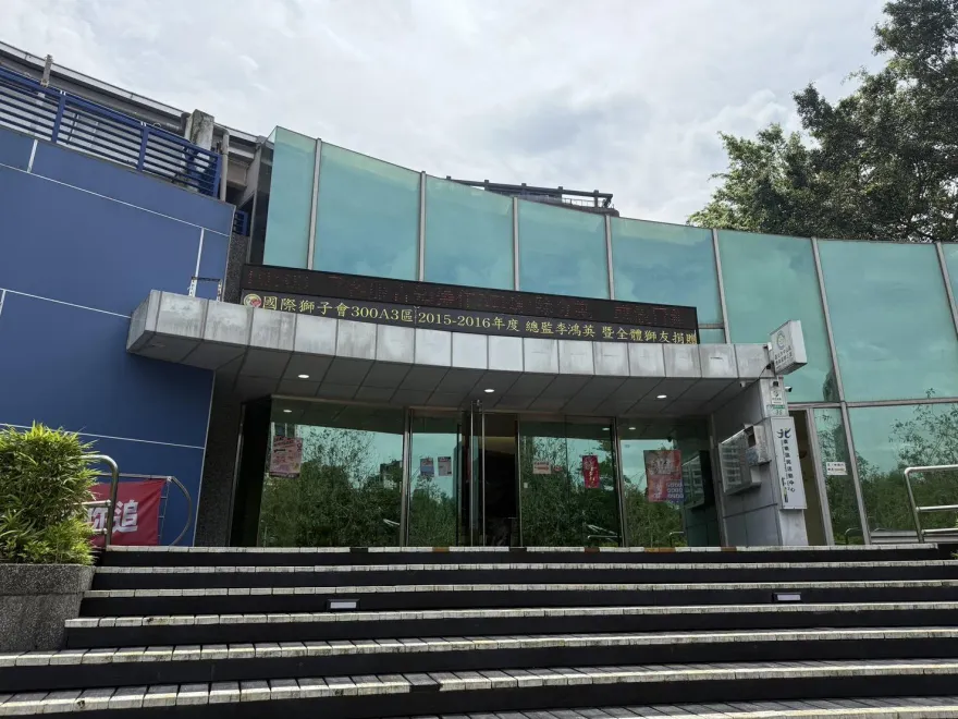 前晶華酒店經理「陳屍里民活動中心樓梯間」　家屬哀慟