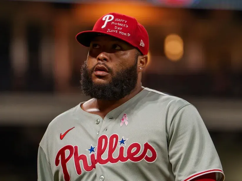 MLB/跟媽媽說我愛妳！　費城人左投「帽上寫字」登全國轉播