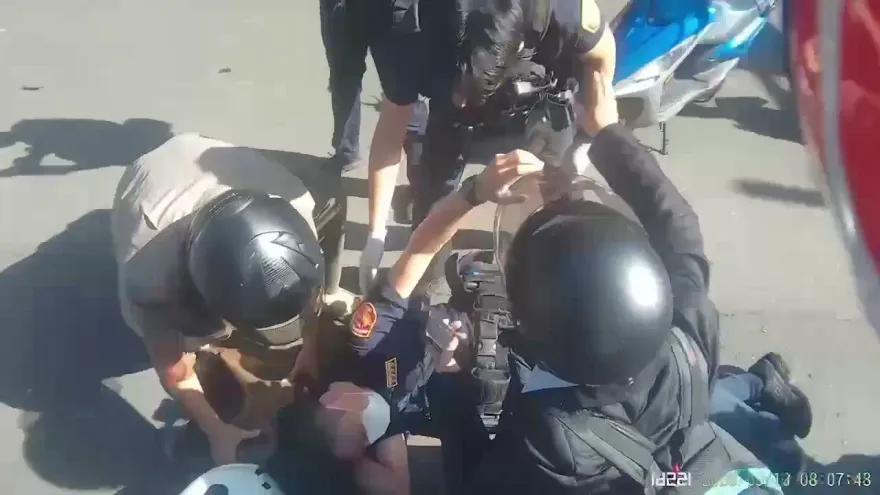 影/永和警追通緝犯撞上助攻友軍　交警腿骨折急送醫
