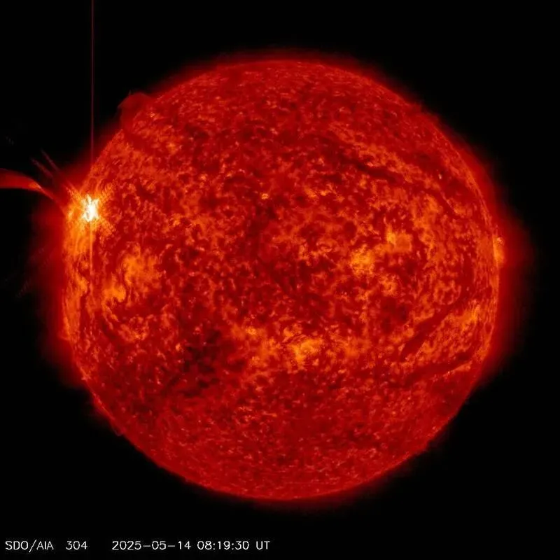 太陽表面爆發X級閃焰　氣象署：無線電通訊干擾恐持續