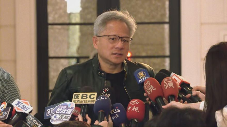 黃仁勳：台灣必須擁有AI生態系統　為所有產業服務