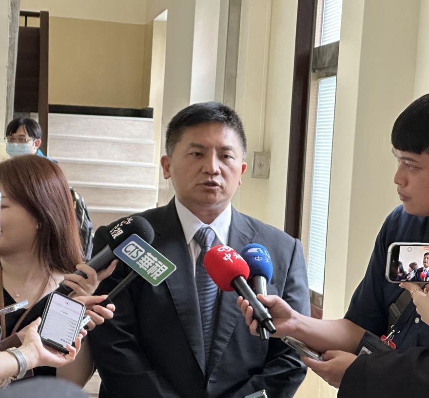 館長直播中身體不適送醫　吳宗憲：原以為我只要代班三分鐘