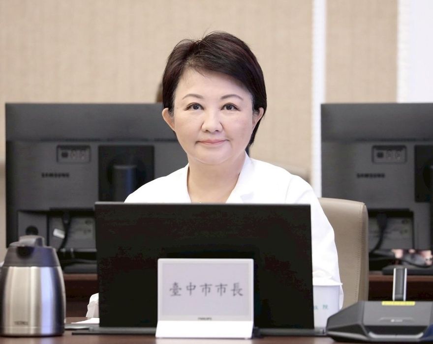 媽媽市長親北上請命！台中遭砍補助款 盧秀燕喊話行政院