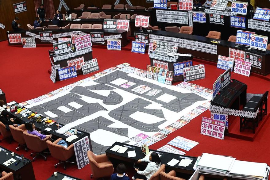 31藍委二階完成送件！郭正亮斷言「反對綠營不利」：她已過關了
