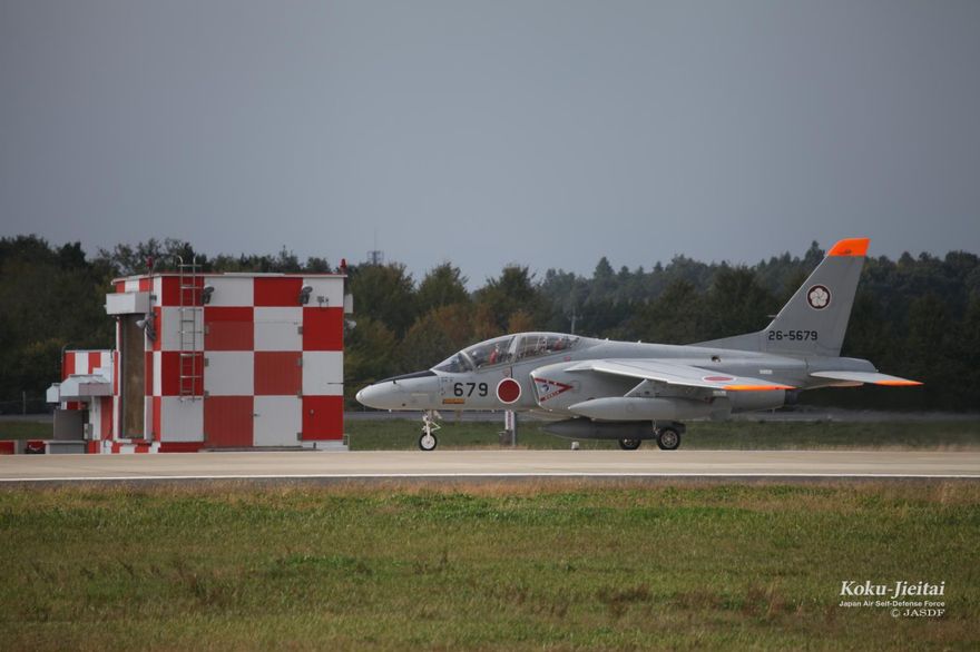 名古屋不幸失事　空自高級飛行訓練主力自製T-4教練機
