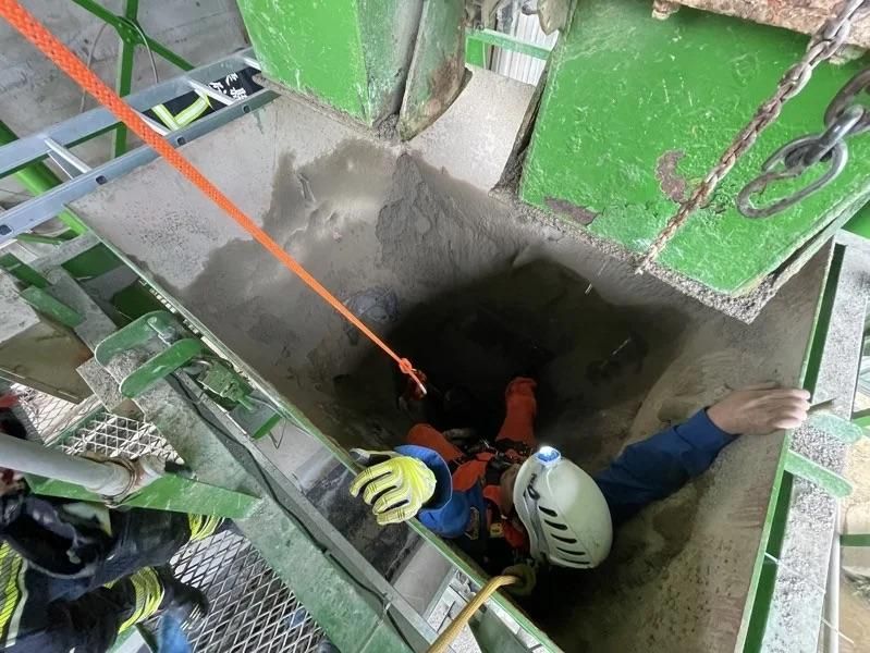 搶救瞬間曝！苗栗24歲越籍移工跌預拌槽遭活埋身亡
