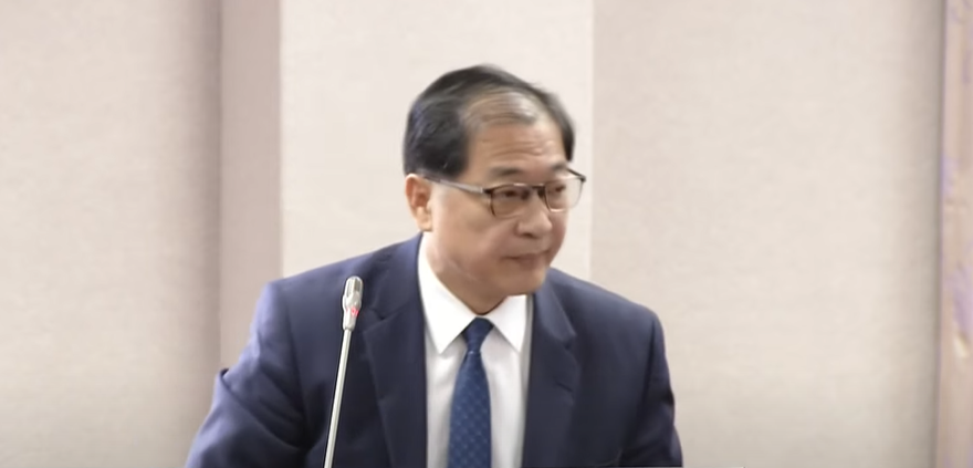 李俊俋犯罪？鄭銘謙「數度語塞」　立委轟：遇綠色就軟趴趴