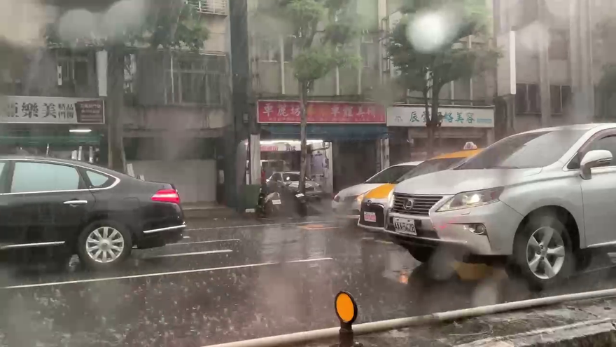 雨勢暫歇！北市府提醒下一波雨彈「12時開炸」