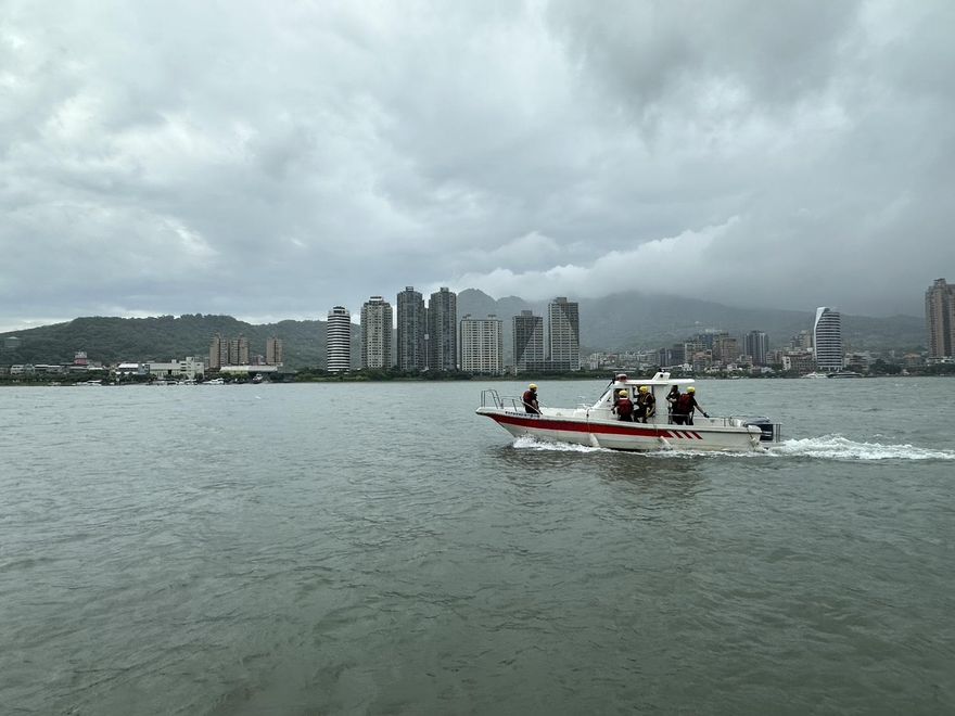 新北男寫喪氣話附「海景照」傳前妻後失蹤！警關渡大橋下急尋
